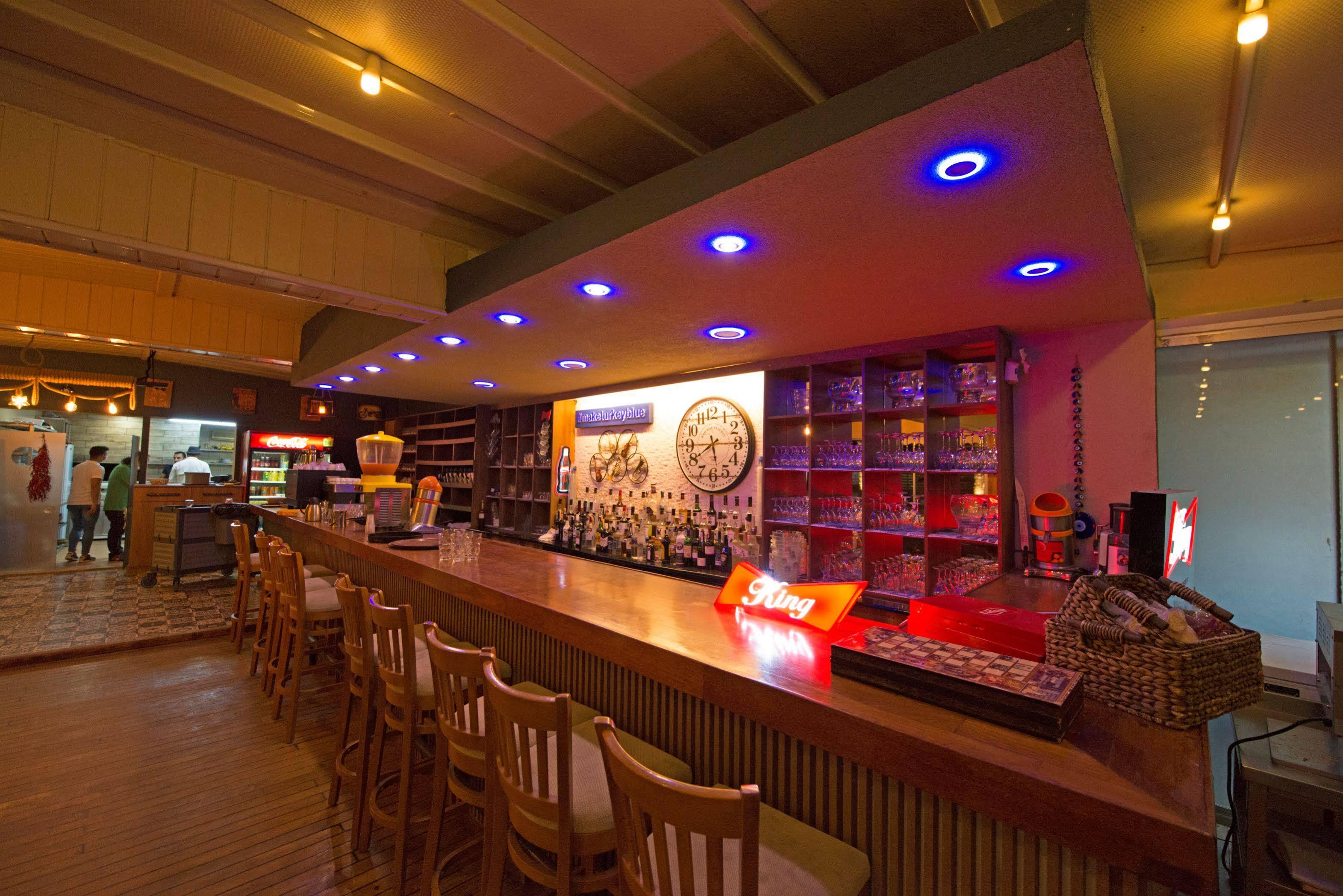 Blue Bay Beach Hotel (Adults Only) 바이즈 외부 사진