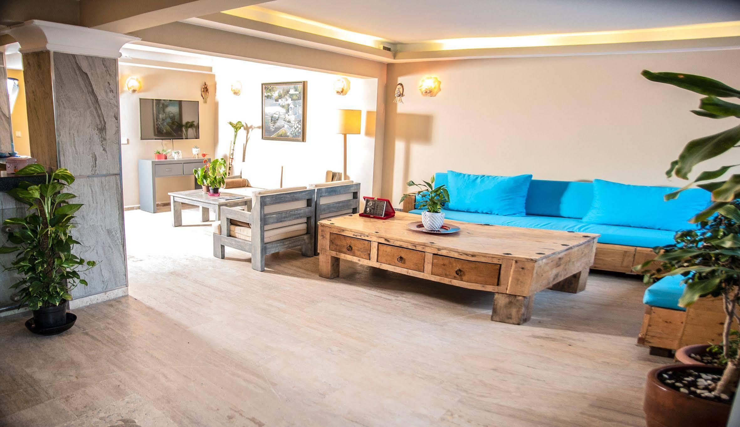Blue Bay Beach Hotel (Adults Only) 바이즈 외부 사진