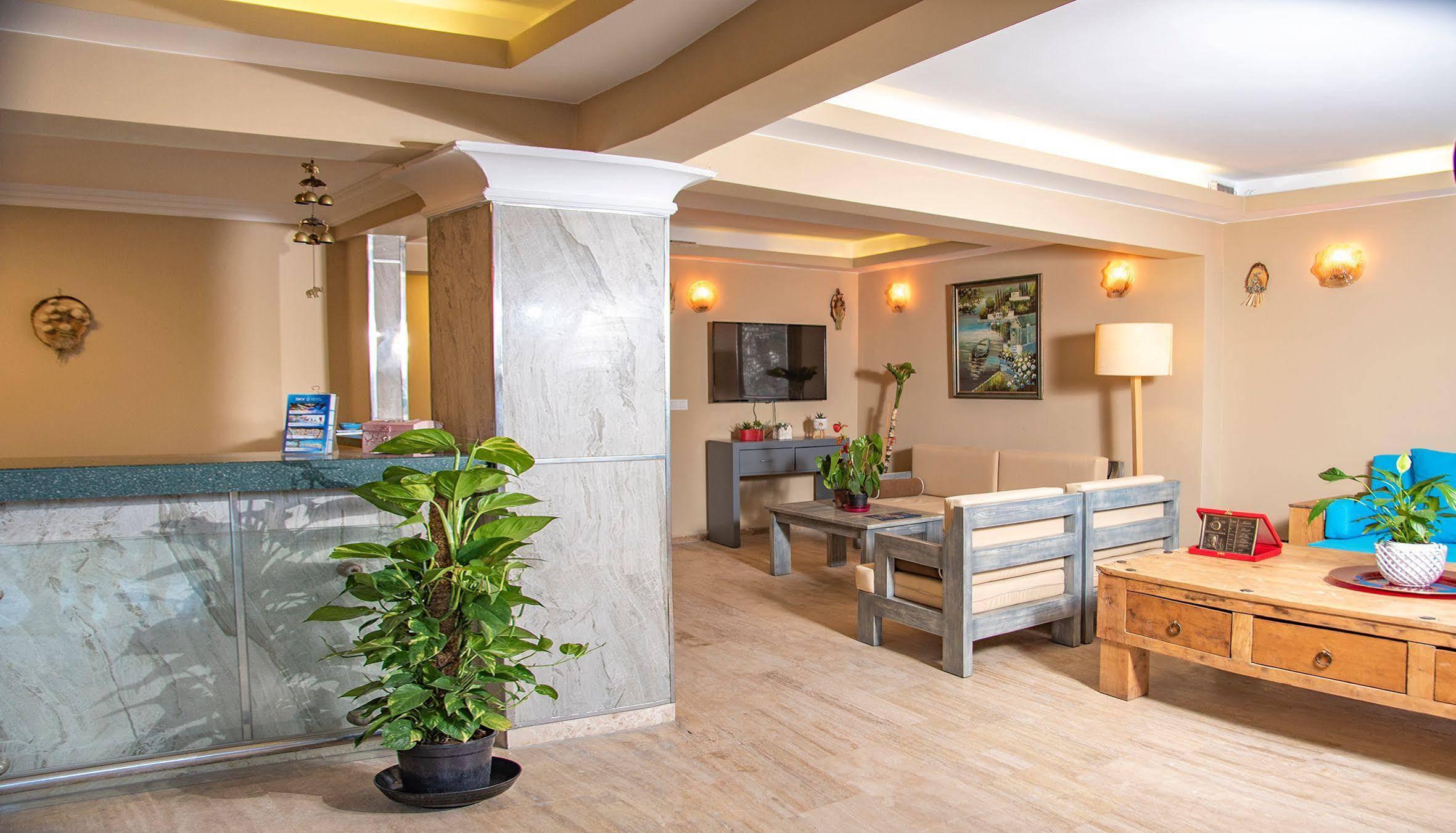 Blue Bay Beach Hotel (Adults Only) 바이즈 외부 사진
