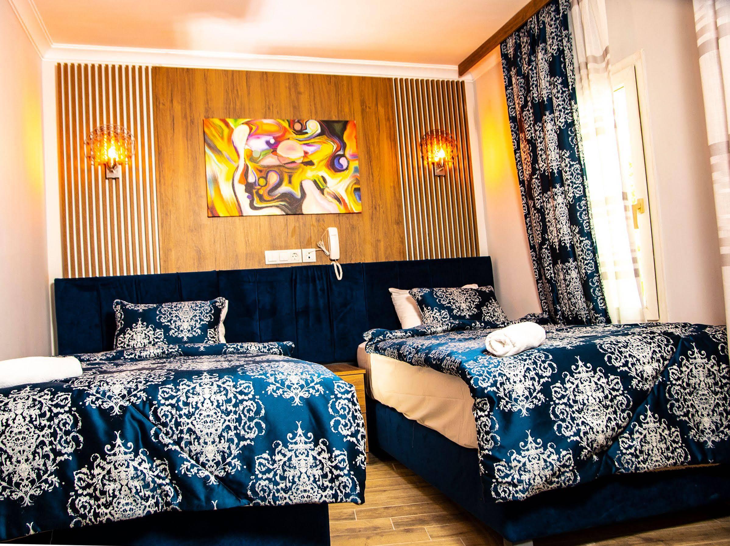 Blue Bay Beach Hotel (Adults Only) 바이즈 외부 사진