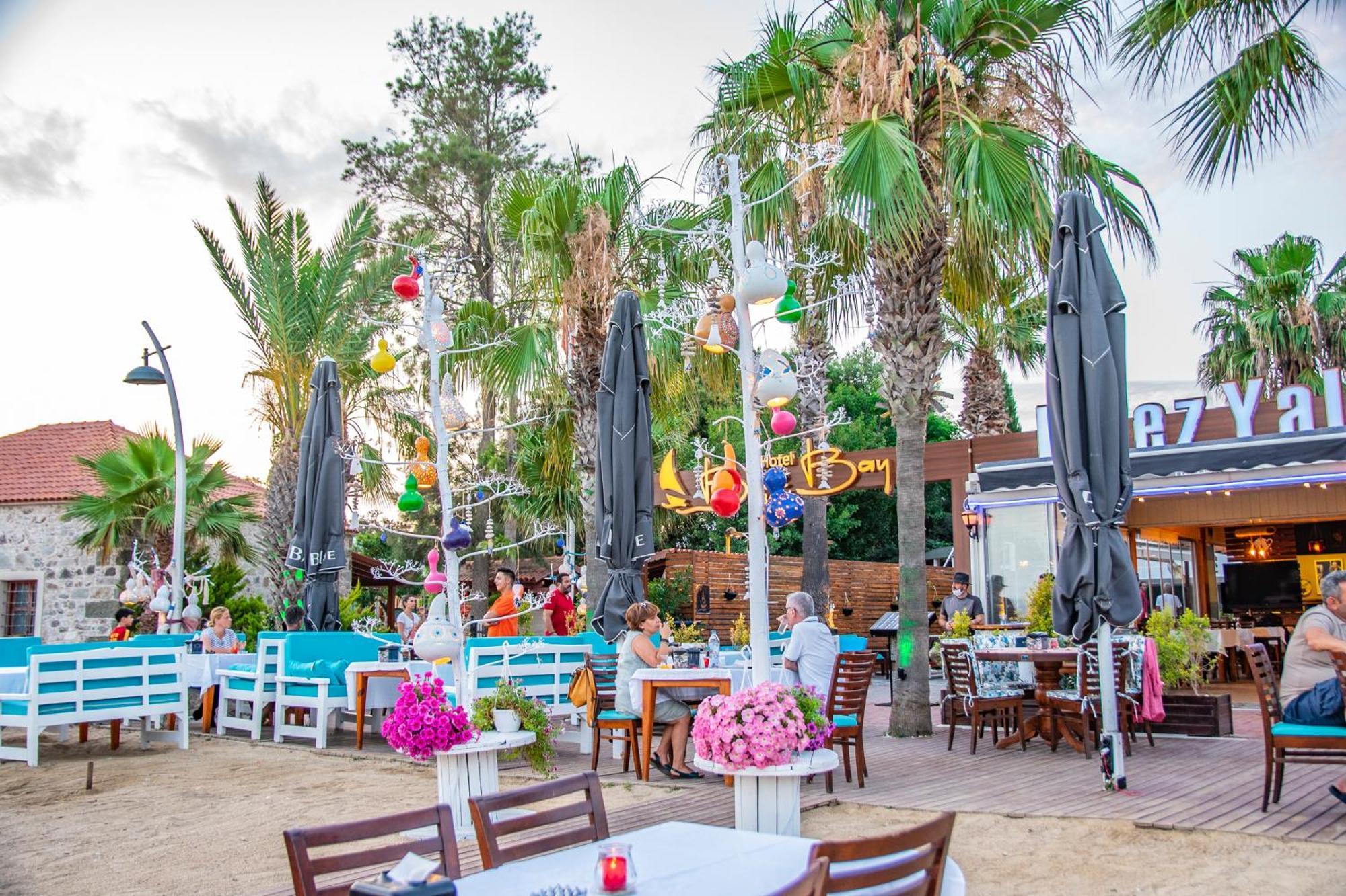 Blue Bay Beach Hotel (Adults Only) 바이즈 외부 사진