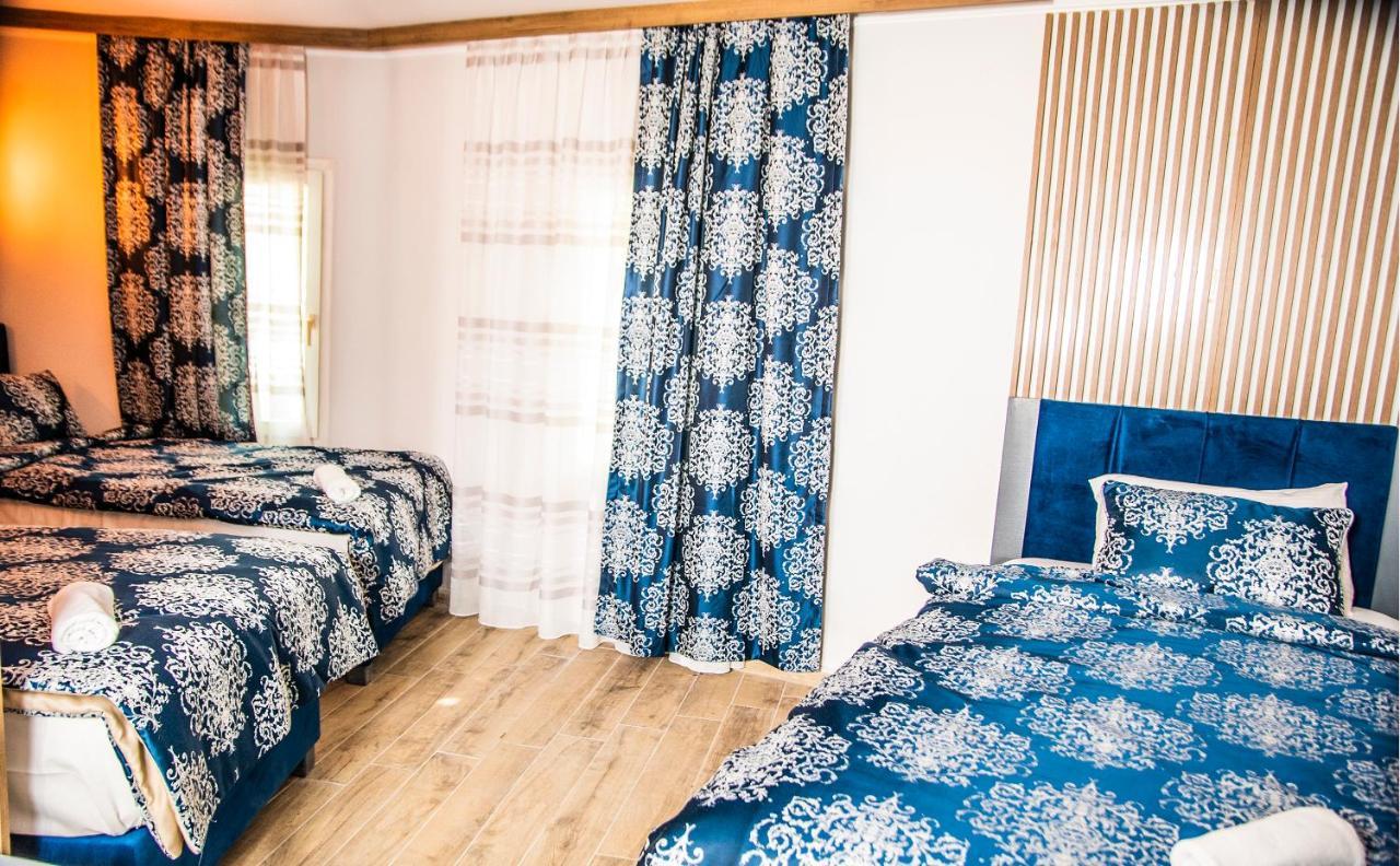 Blue Bay Beach Hotel (Adults Only) 바이즈 외부 사진