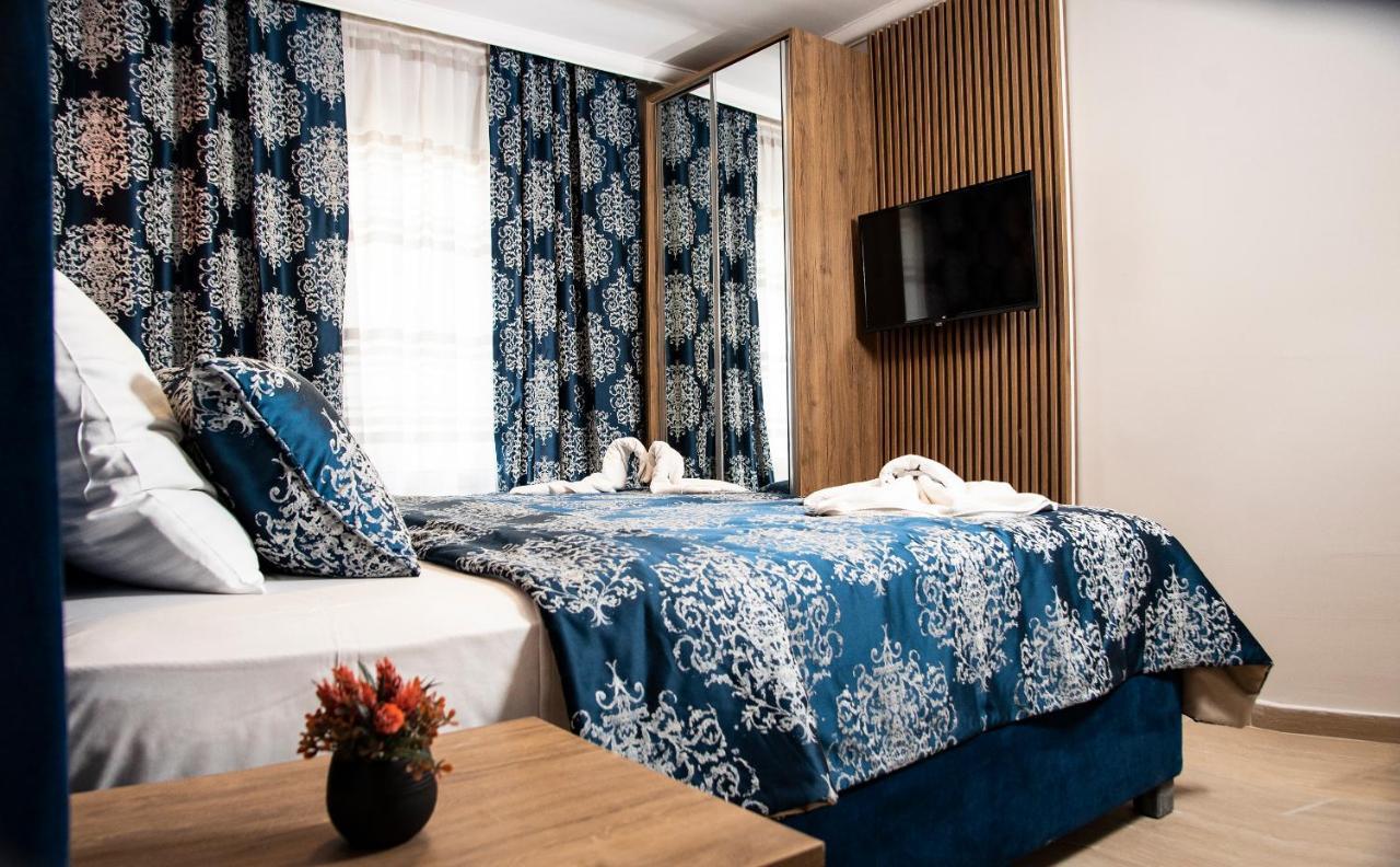 Blue Bay Beach Hotel (Adults Only) 바이즈 외부 사진