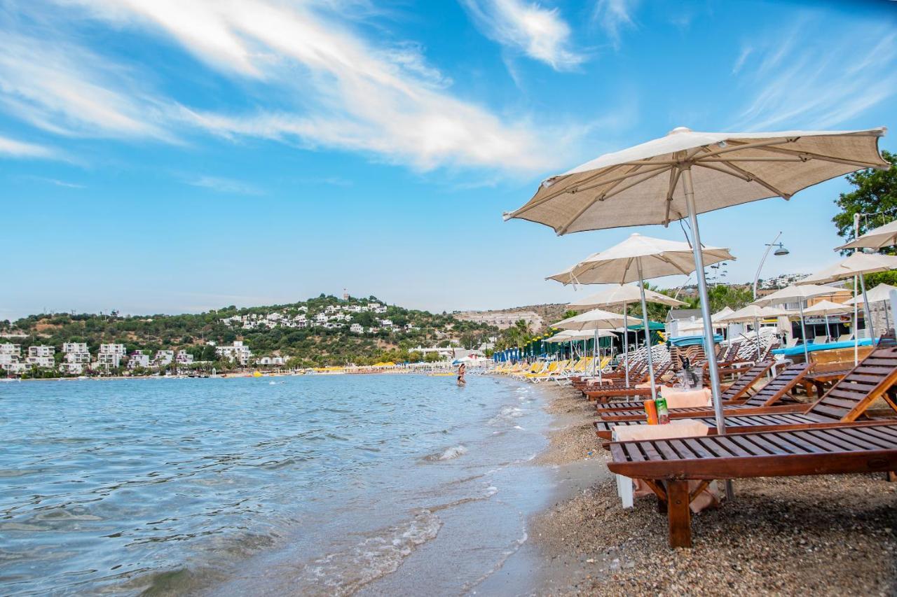 Blue Bay Beach Hotel (Adults Only) 바이즈 외부 사진
