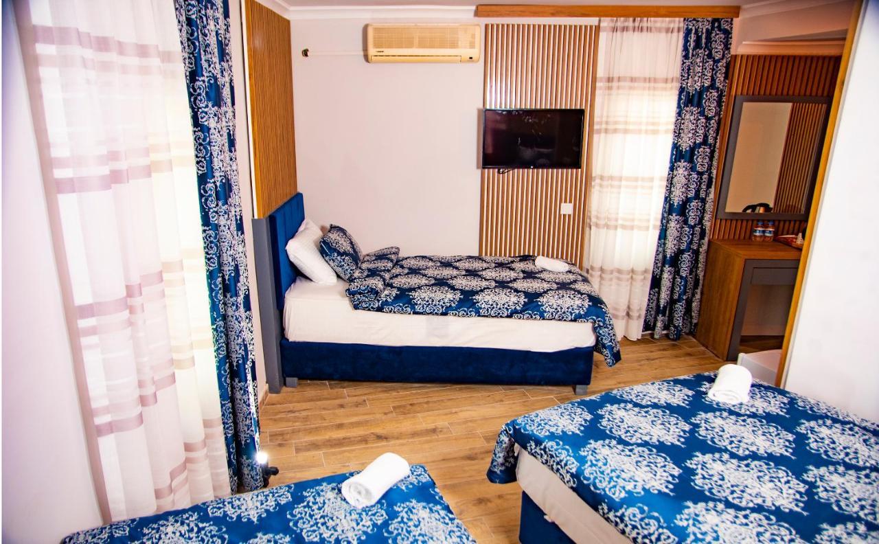 Blue Bay Beach Hotel (Adults Only) 바이즈 외부 사진